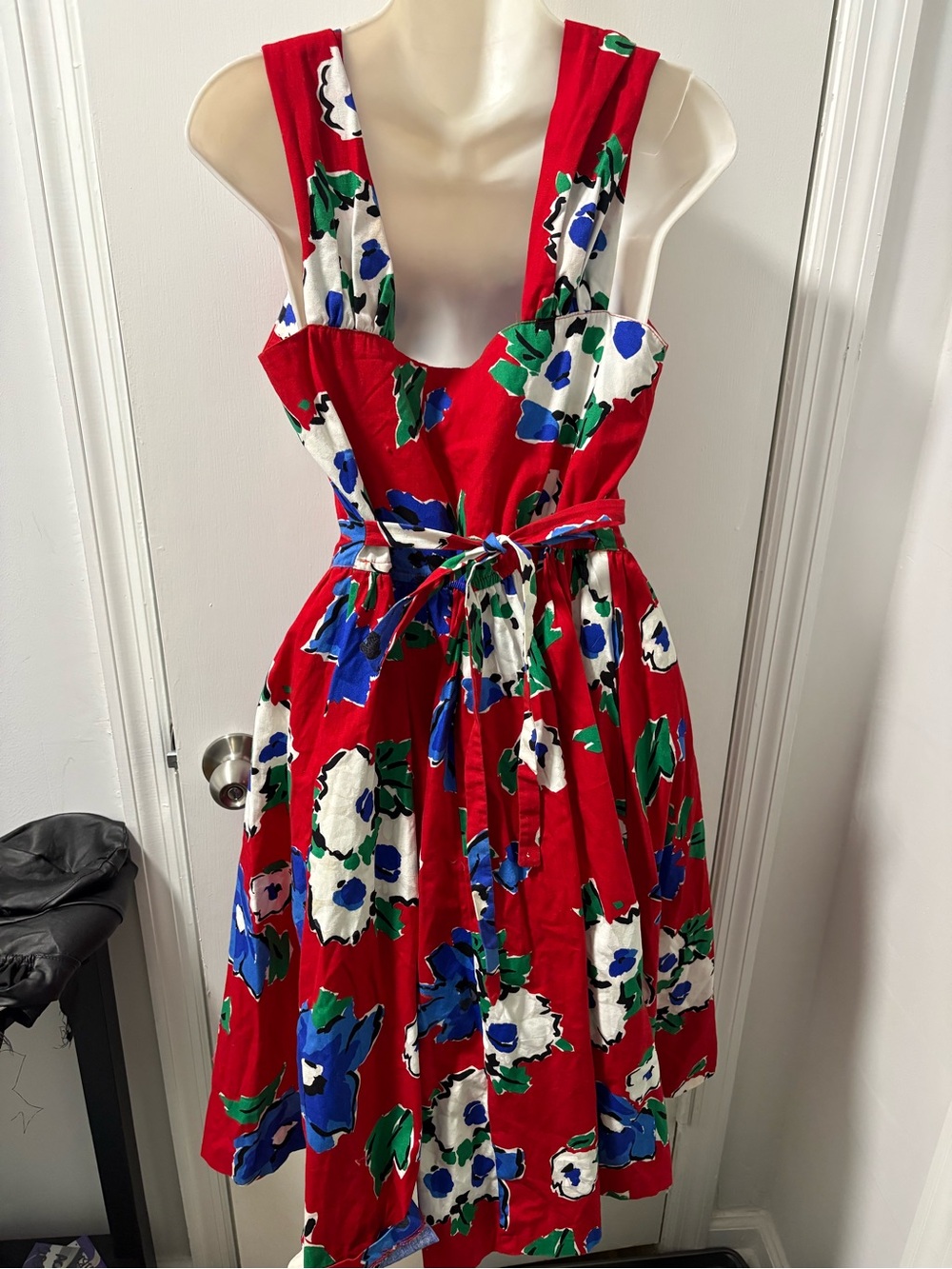 80s bold floral red sundress - Picture 6 of 9